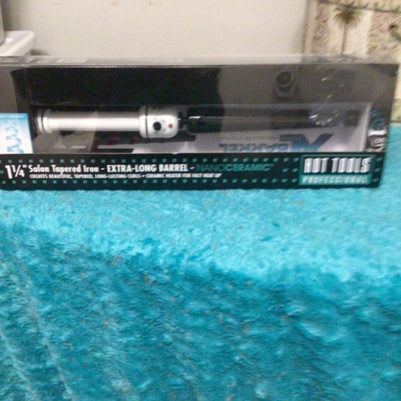 HOT TOOLS EXTRA TAPERED 1 1/4” barrel  NIB main image 4